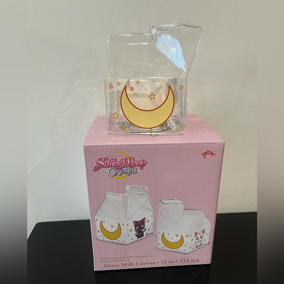 Pretty Guardians Sailor Moon Luna and Artemis Milk Carton - Picture 3 of 7